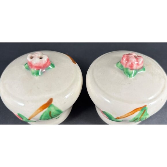 Vintage Ceramic Apple Salt & Pepper Shakers Set White & Pink Country Decor - Picture 3 of 4